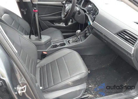 2021 Volkswagen Jetta 1.4T R-Line/1.4T S/1.4T Se z USA, uszkodzony, nr VIN 3VWC57BU6MM057133